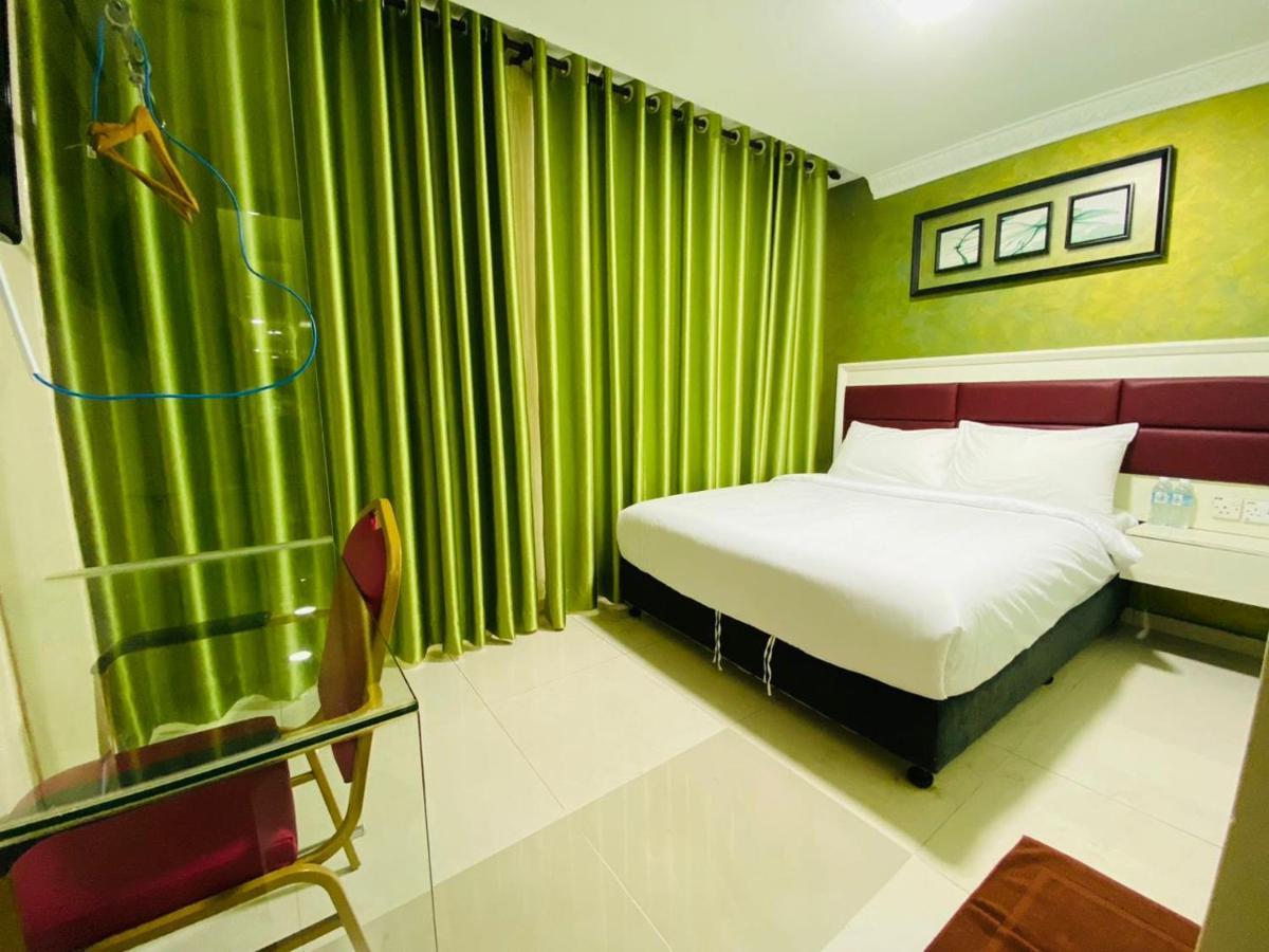 Surya Boutique Hotel Klang Buitenkant foto